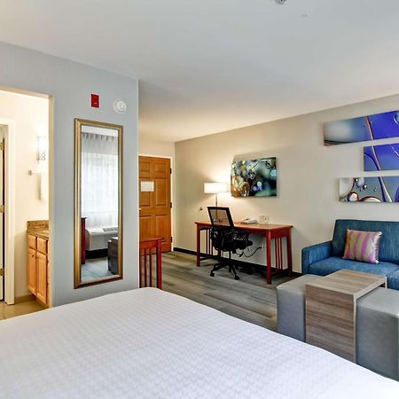 Homewood Suites By Hilton Stratford Exterior photo
